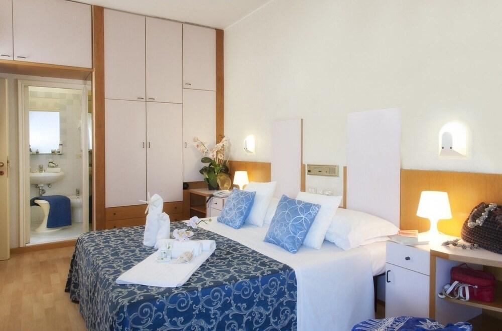 Hotel Bel Air Riccione Exterior foto